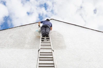 Peinture extérieure à la Chapelle-de-Guinchay — façades et ravalement
